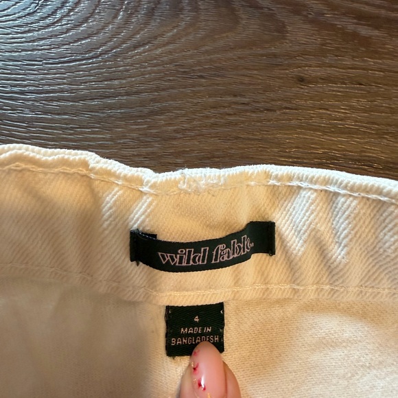 Wild Fable White Distressed Jean Shorts - Picture 3 of 3